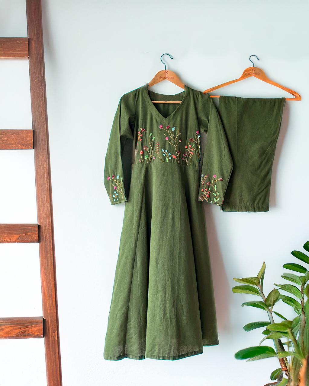 Green hand Kurti set